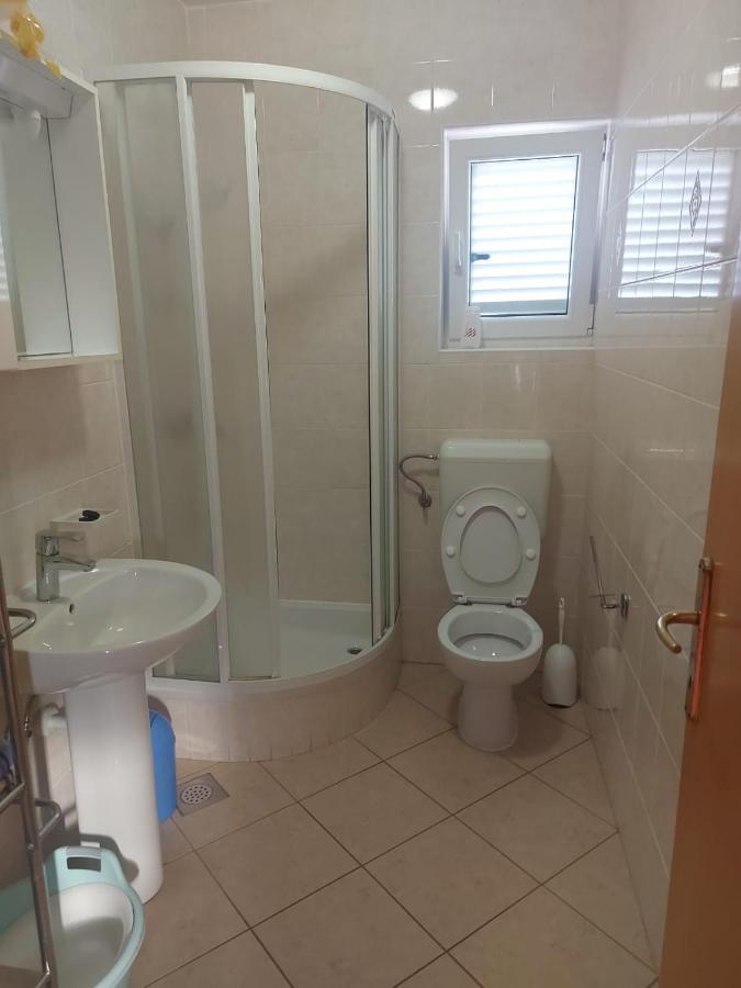 Apartmani Ciklic Dobropoljana Bagian luar foto