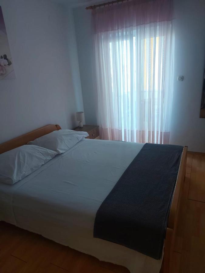Apartmani Ciklic Dobropoljana Bagian luar foto