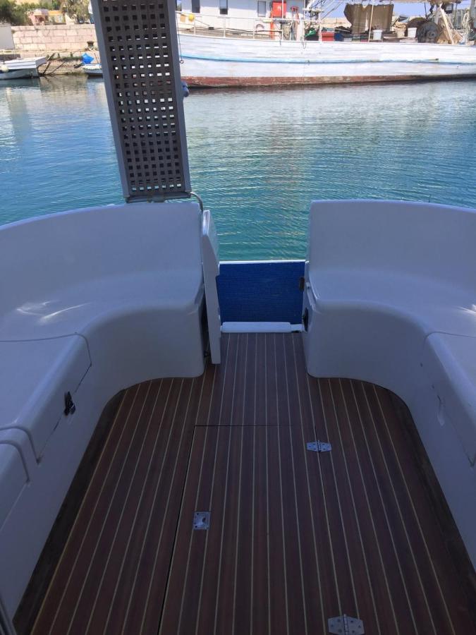 Apartmani Ciklic Dobropoljana Bagian luar foto