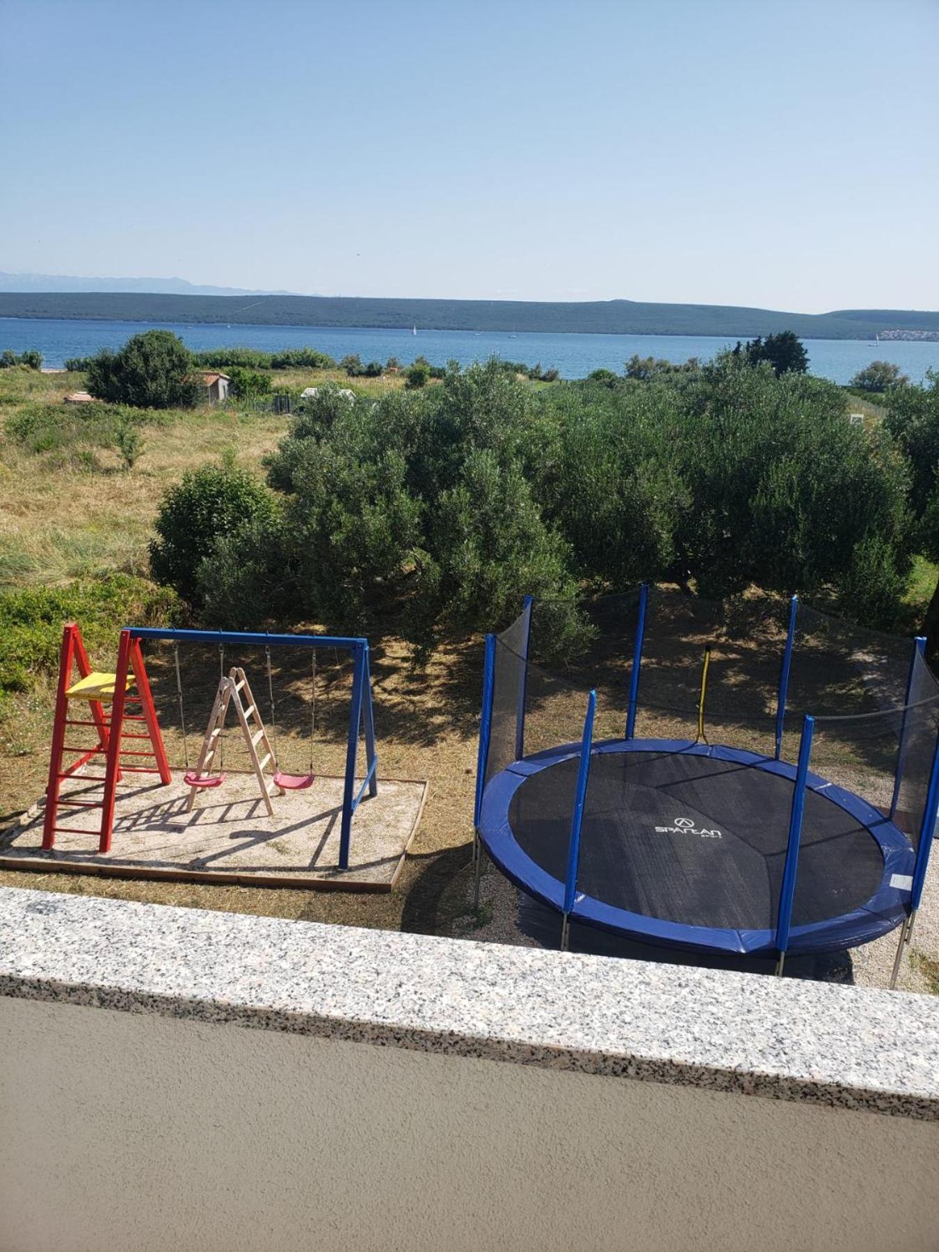 Apartmani Ciklic Dobropoljana Bagian luar foto